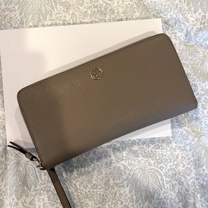 Tory Burch continental wallet